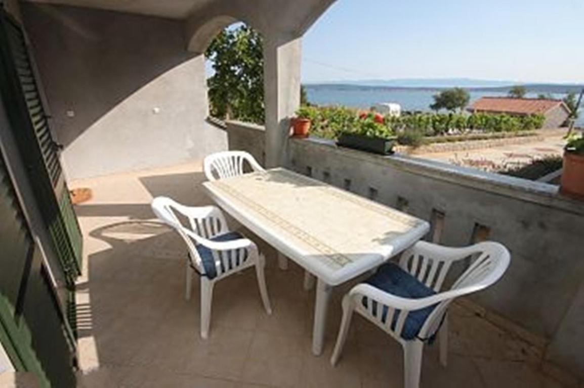Apartments Pasman Banj Exterior photo